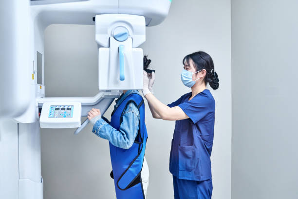 Best Emergency Tooth Extraction in West Livingston, TX